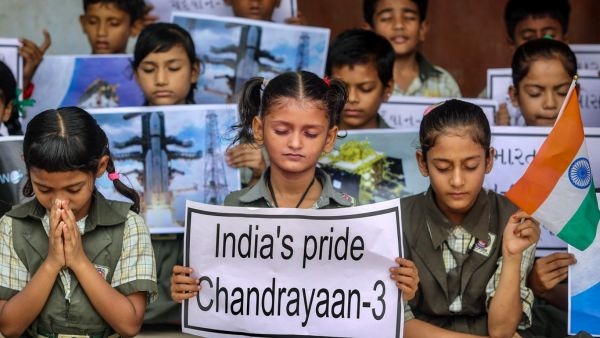 Chandrayaan-3s Modis Virtual Watch Chandrayaan-3s Modis Virtual Watch