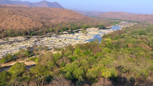 A scenic view of Cauvery river from Bheemeshwari campsite