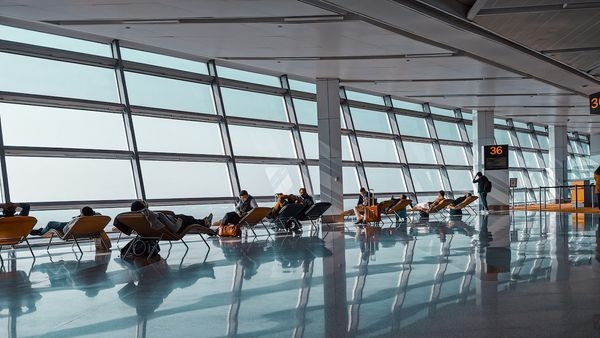 Alt text: Important tips for first time flyers Alt text: Important tips for first time flyers