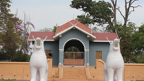 Impressive architectural elements embellishing the Kangla Palace exudes an aura of royal antiquity Impressive architectural elements embellishing the Kangla Palace exudes an aura of royal antiquity