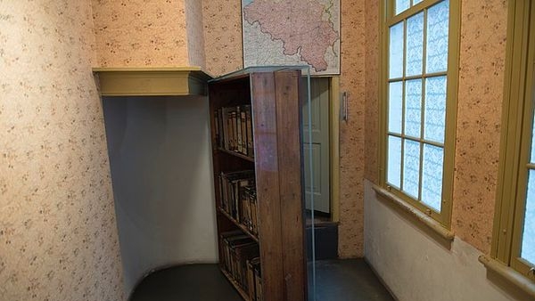 Online ticket purchase for a hassle-free visit to the Anne Frank House