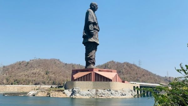 Crowd thronging at the Statue of Unity to observe its architectural and historical significance