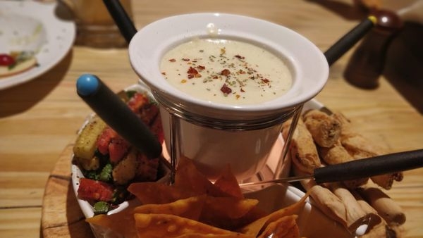 Diverse dishes representing the vibrant food culture of Ahmedabad