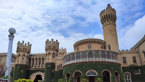 Image of the majestic Bangalore Palace
