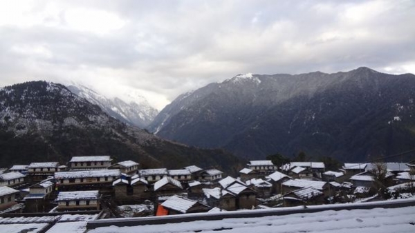 Tourists enjoying winter sports in snow-clad landscapes of Sikkim Tourists enjoying winter sports in snow-clad landscapes of Sikkim