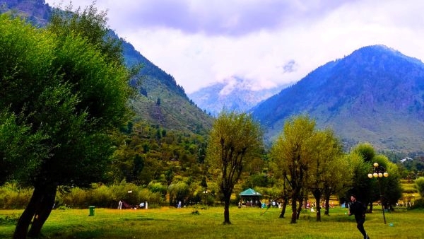 Betaab Valley in Kashmir Betaab Valley in Kashmir