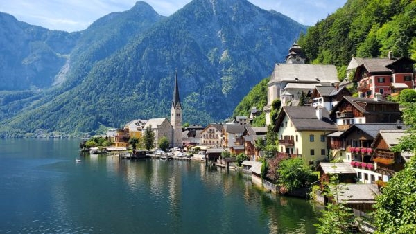 Worlds 9 Most Peaceful Countries Worlds 9 Most Peaceful Countries