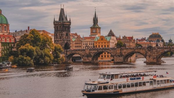 Worlds 9 Most Peaceful Countries Worlds 9 Most Peaceful Countries