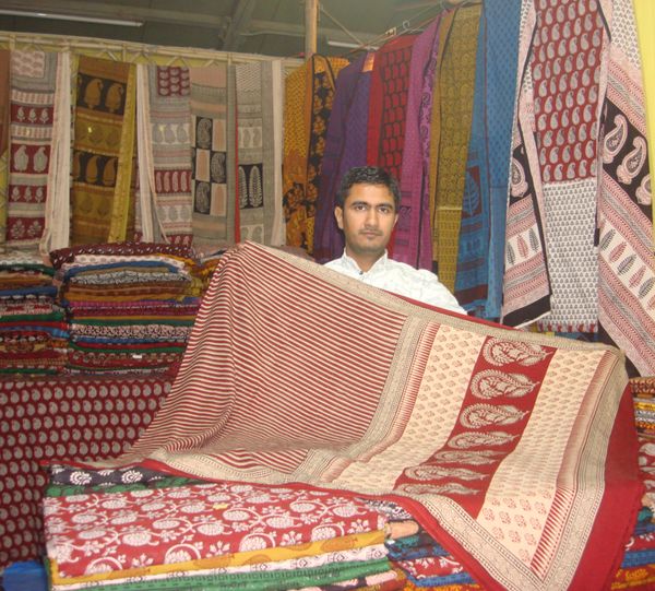 Chanderi sarees weaving Chanderi sarees weaving