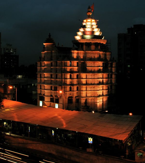 Siddhivinayak Temple architecture