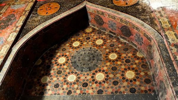 Who Broke Bahmani Tombs in Karnataka
