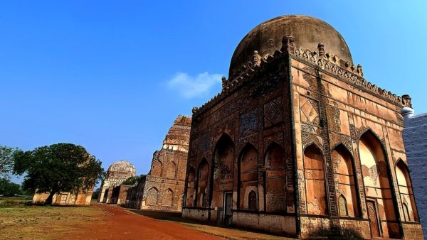 Who Broke Bahmani Tombs in Karnataka