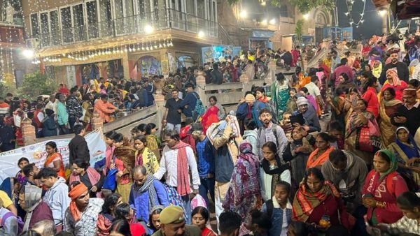 Dip in Ganges on Kartik Purnima