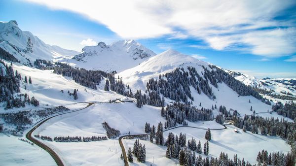 swiss_alps_skiing_winter swiss_alps_skiing_winter