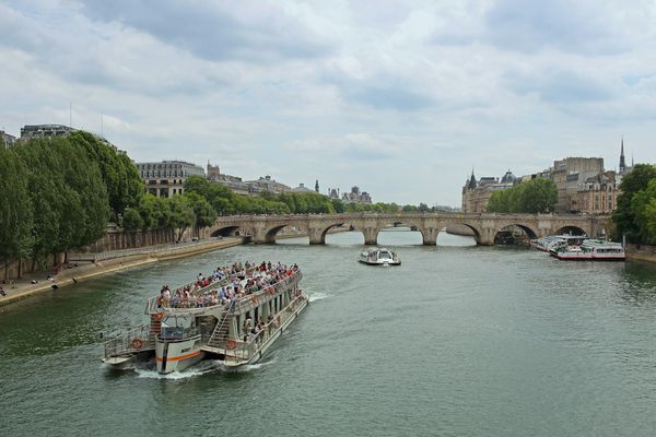 Seine River cruise Paris Seine River cruise Paris