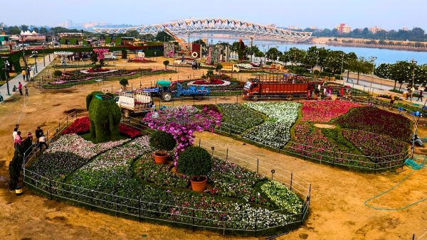 Ahmedabad Riverfront Flower Show 2024 Ahmedabad Riverfront Flower Show 2024