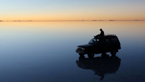 Salar de Uyuni:Earths Largest Salt Flat