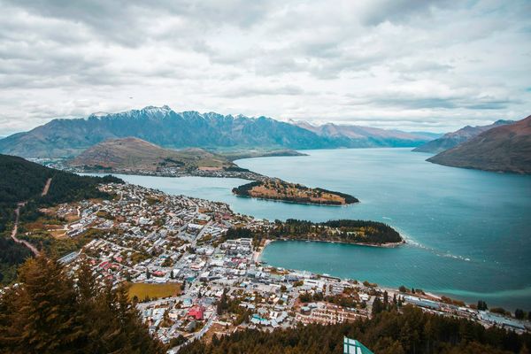 Queenstown bungee jumping