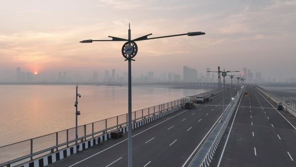 Shivneri AC Buses Between Mumbai-Pune