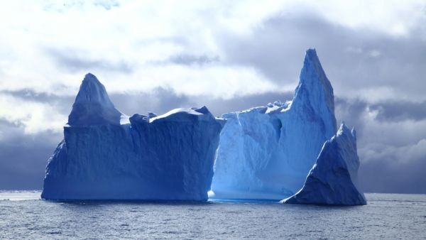 The Worlds Largest Icebergs The Worlds Largest Icebergs