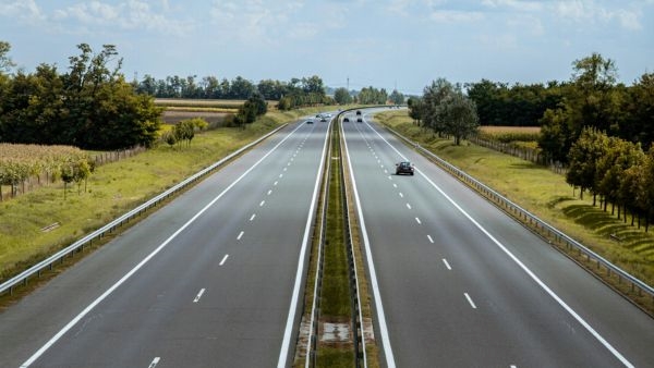Four-Lane Highway from UP to Nepal 
