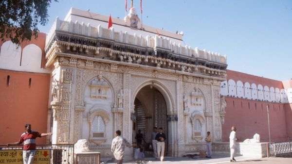 Rats are Worshipped at Karni Mata Temple Rats are Worshipped at Karni Mata Temple