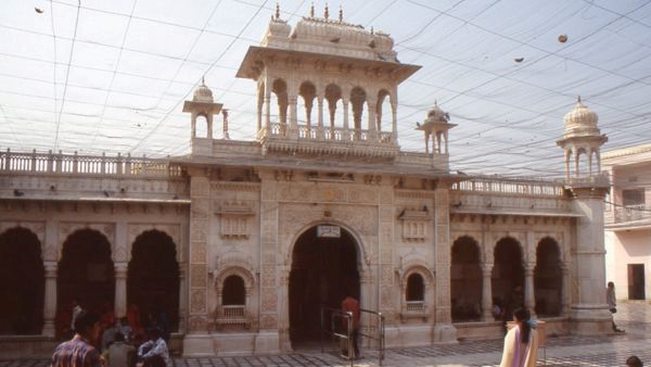 Rats are Worshipped at Karni Mata Temple Rats are Worshipped at Karni Mata Temple