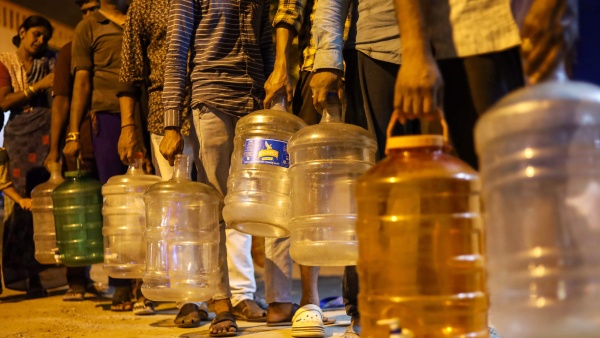 Holi Colour Fades As March-April Warming