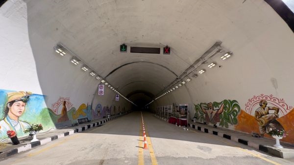 Sela Tunnel Bringing to Tawang Sela Tunnel Bringing to Tawang