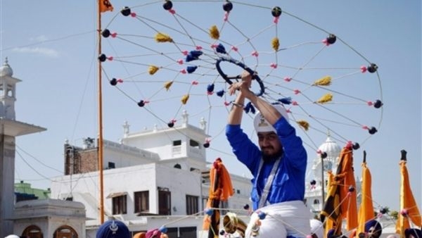 Hola Mohalla at Amritsar Golden Temple Hola Mohalla at Amritsar Golden Temple