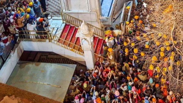 Hola Mohalla at Amritsar Golden Temple Hola Mohalla at Amritsar Golden Temple