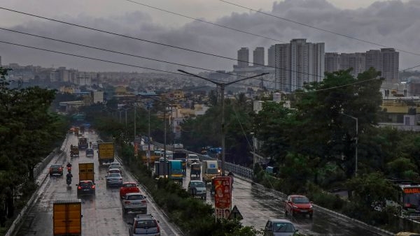 Bengaluru Receives First Showers
