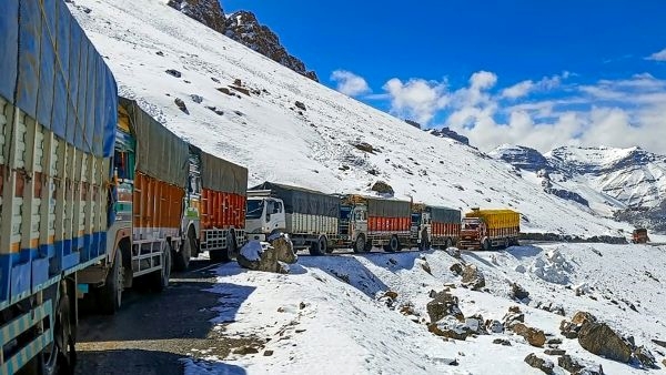Leh-Manali National Highway Reopens Leh-Manali National Highway Reopens