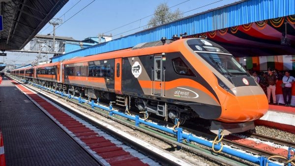 Vande Bharat Express from Agra to Delhi