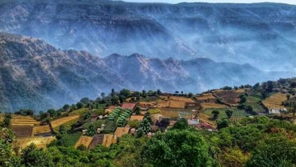 The Mini Kashmir Near Mahabaleshwar The Mini Kashmir Near Mahabaleshwar