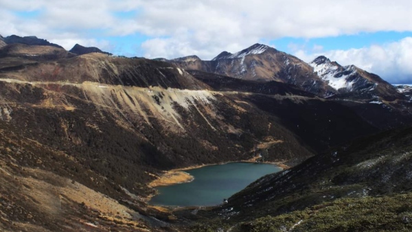 Pangateng Tso Lake