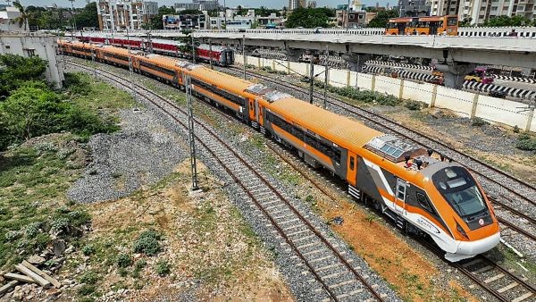 Gujarat Welcomes Vande Bharat Metro Gujarat Welcomes Vande Bharat Metro