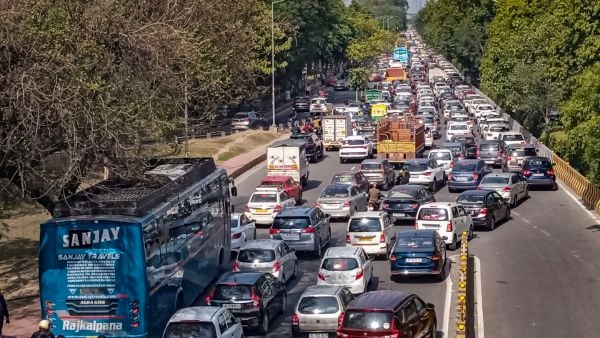 Noida Police Issues 6-Day Traffic Adviso Noida Police Issues 6-Day Traffic Adviso