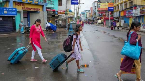 Cyclone Dana Live Updates Cyclone Dana Live Updates