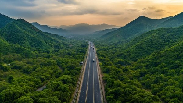 Delhi-Dehradun Expressway to Open in Jan Delhi-Dehradun Expressway to Open in Jan