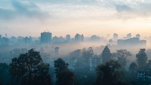 Bengaluru Turns Chilly Due to Cyclone Bengaluru Turns Chilly Due to Cyclone