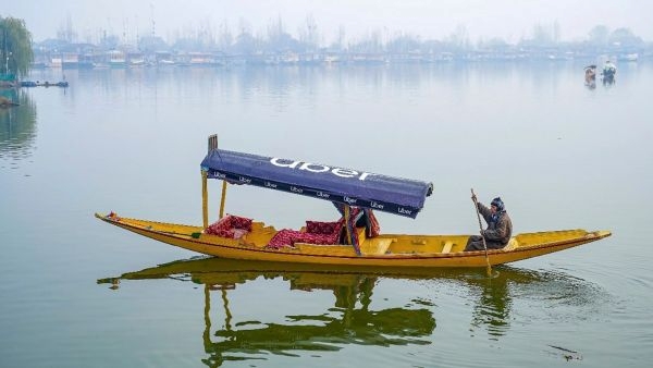 Srinagar Uber Introduces Shikara Srinagar Uber Introduces Shikara