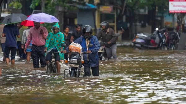 Tamil Nadu Schools Close Amid Rain Tamil Nadu Schools Close Amid Rain