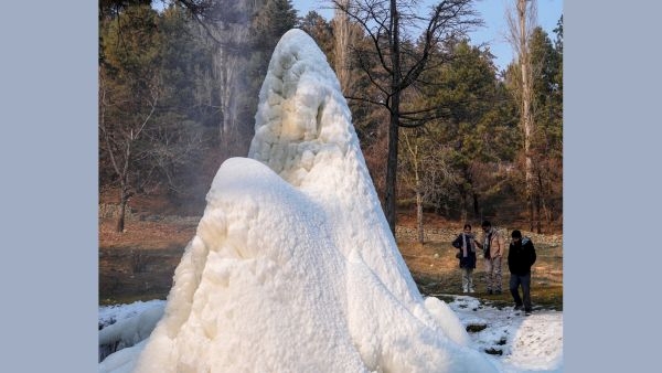 Kashmir s Coldest Winter Kashmir s Coldest Winter