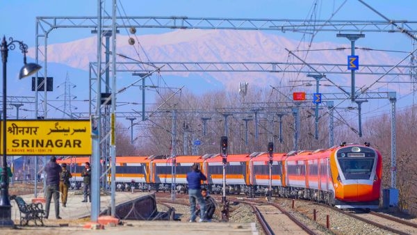 Vande Bharat Train Reached Srinagar Vande Bharat Train Reached Srinagar