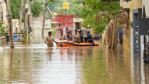 Karnataka Floods Red Alert in 7 Distric