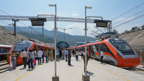 Srinagar Rail Link s 8 Features
