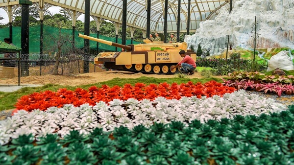 Bengaluru s Lalbagh Flower Show 2025 to Honour Kittur Rani Chennamma and Sangolli Rayanna on Independence Day Bengaluru s Lalbagh Flower Show 2025 to Honour Kittur Rani Chennamma and Sangolli Rayanna on Independence Day