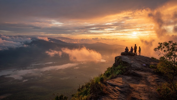 Explore 5 Must-Visit Diwali Weekend Getaways from Bangalore Under 5 Hours Drive