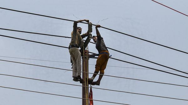 Delhi Power Cut on June 25 BRPL TPDDL Announce Scheduled Outages Across Multiple Areas Check Timings